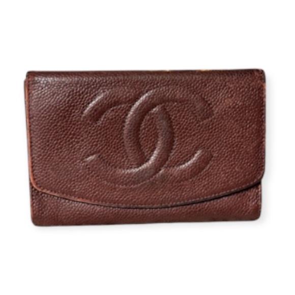 CHANEL Handbags - CHANEL caviar leather wallet